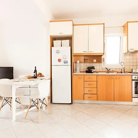 Nikogroup By The Sea 2 Apartament Polychrono