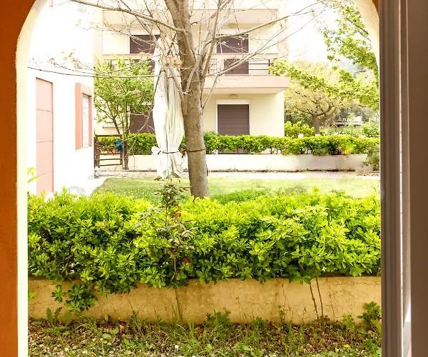 Nikogroup By The Sea 2 * פוליכרונו